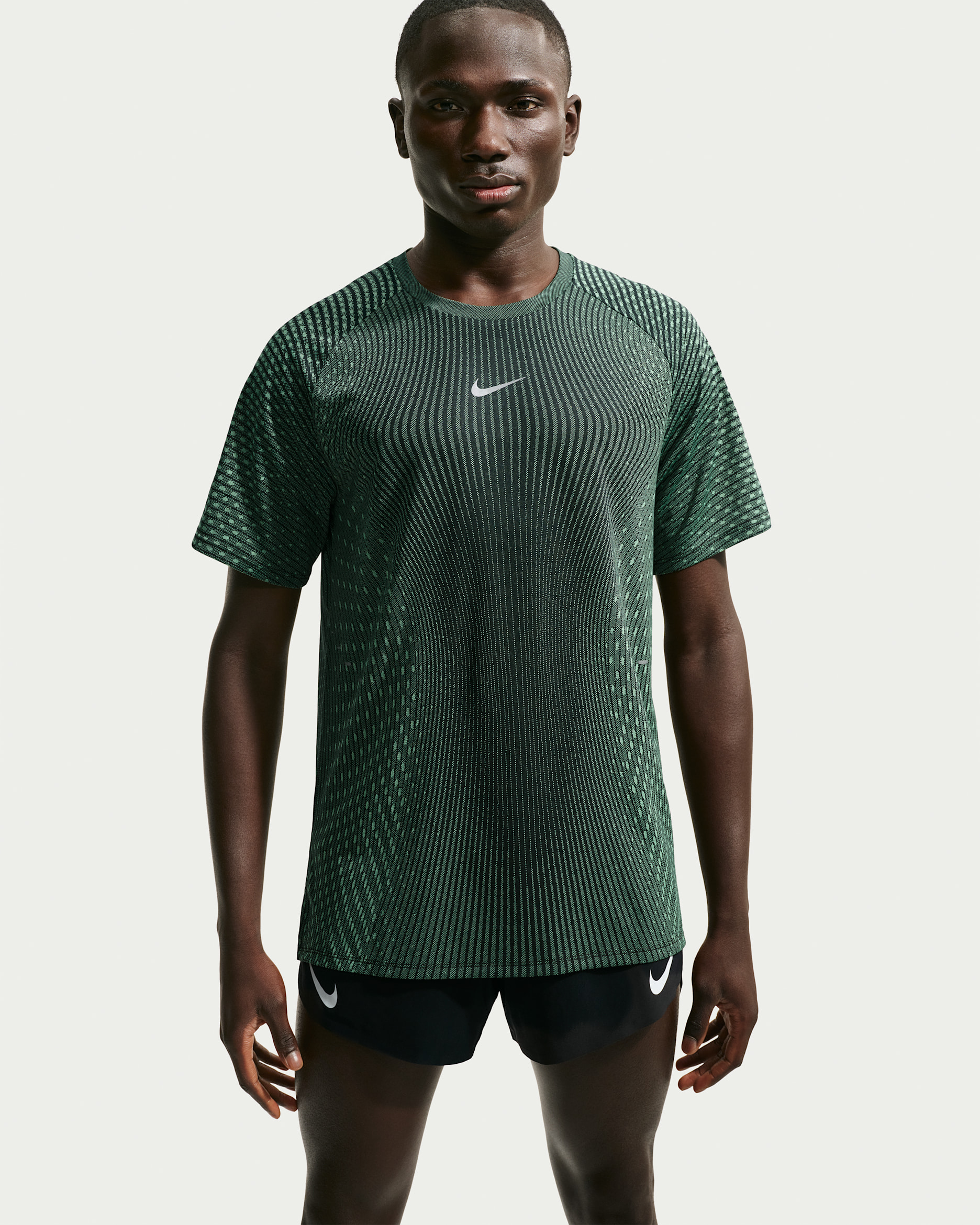 ナイキ ストライド Nike Stride Aero-FIT Men's Short-Sleeve Running Top. Nike.com